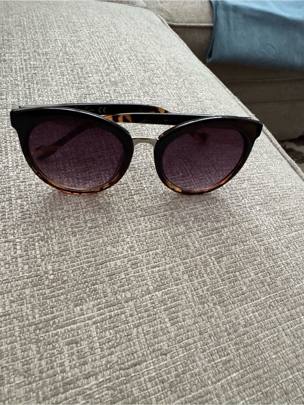 Jessica Simpson Black and Tortoiseshell Cat-Eye Sunglasses